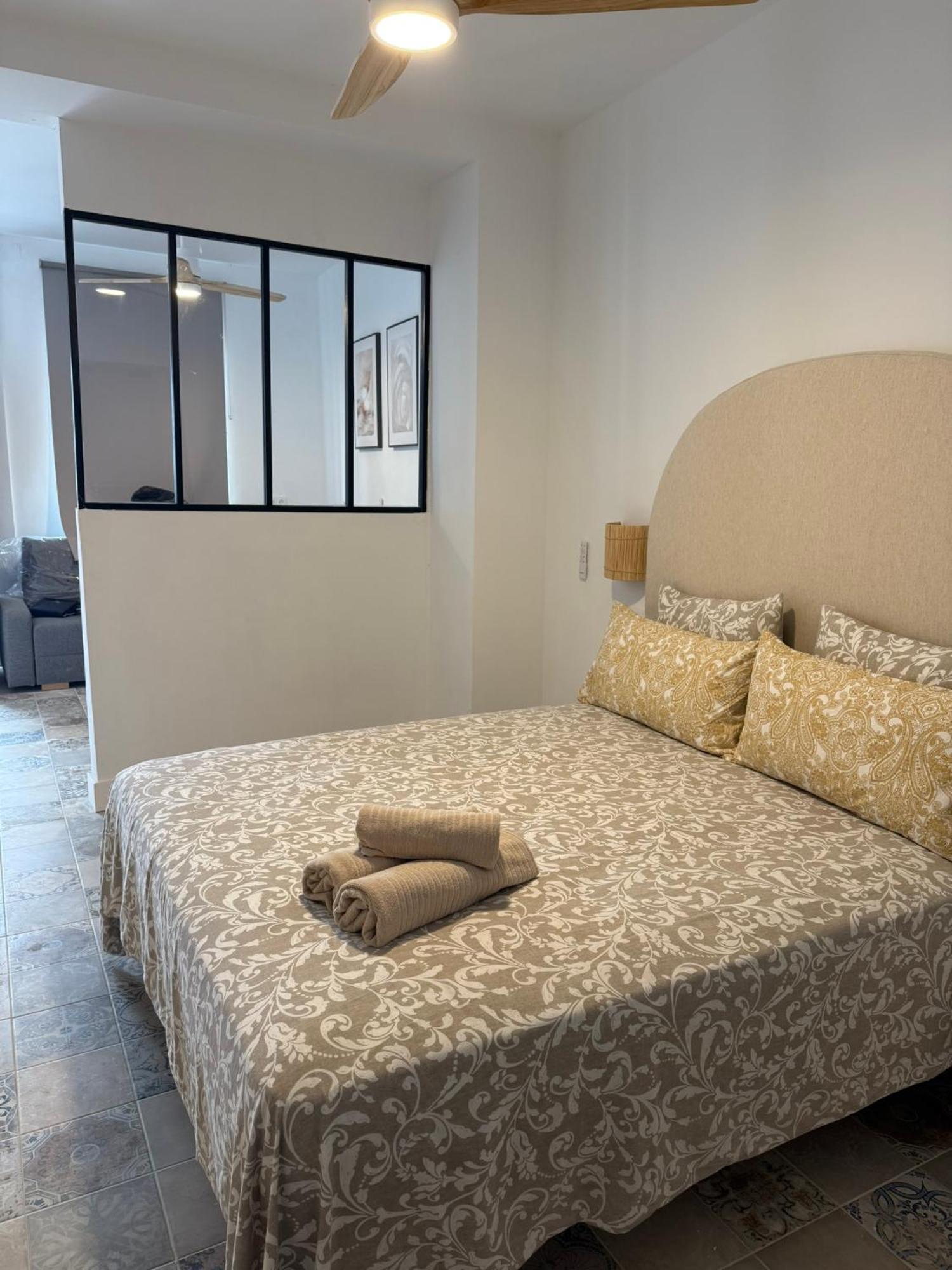 The Sunnydise Apartments Malaga Bagian luar foto
